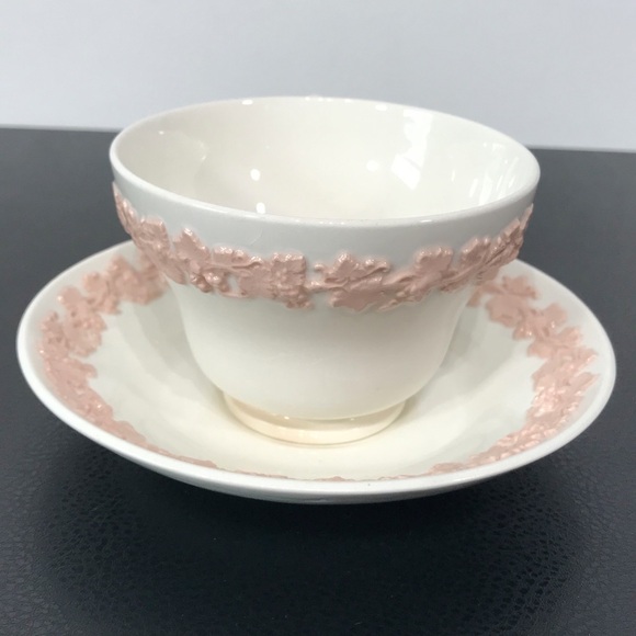 Wedgwood Etruria Embossed Queens Ware Pink on White Tea Cup Saucer Set England - Picture 7 of 16